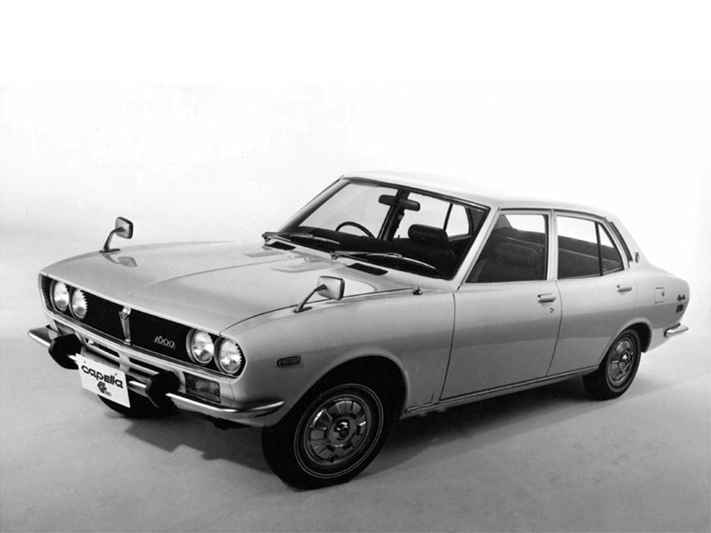 Mazda Capella (S122A, SNA, SU2A) 1 поколение, рестайлинг, седан (10.1971 - 01.1974)
